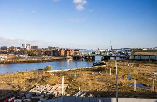 Hamworthy Apartment | The Sanctuary- Short Walk to Hamworthy Beach and Park