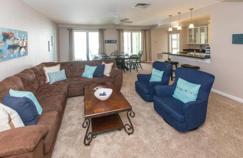Sandbridge Apartment | The Sanctuary - Welcome Home B426