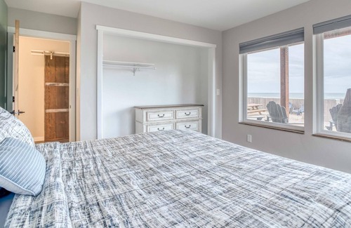Rockaway Beach House | The Sand Castle