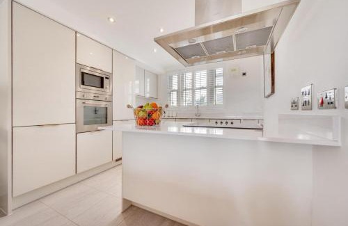 Saundersfoot House | The Sandbox Apartment