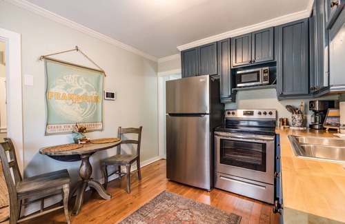 Historic District Cottage | The Sandpiper Cottage - Just Steps From The Water