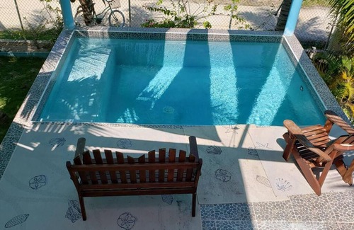 Caye Caulker Apartment | The Sands Inn-Ground Floor with Pool