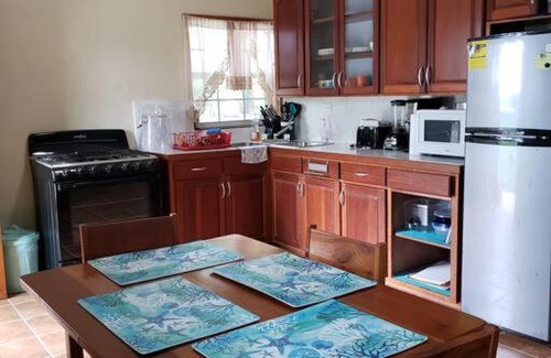 Caye Caulker Apartment | The Sands Inn-Ground Floor with Pool