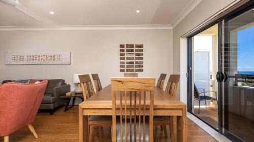 Yamba House | The Sands Unit 36