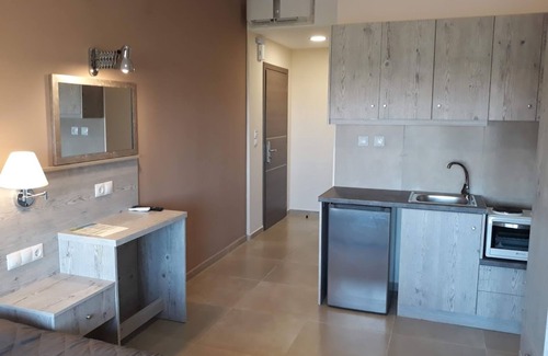 Malevizi Hotel | The Santo George Beach Resort