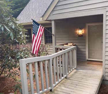 Sapphire House | The Sapphire Retreat