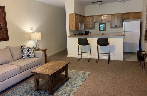 New Braunfels Hotel | The Schmitz Bed & Breakfast