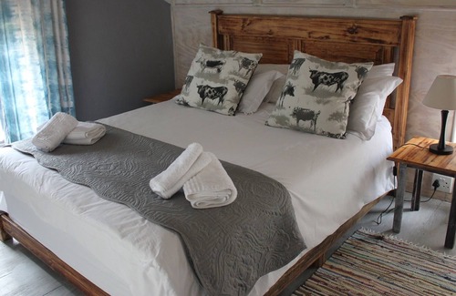 Rietfontein Hotel | The Sculpture Yard