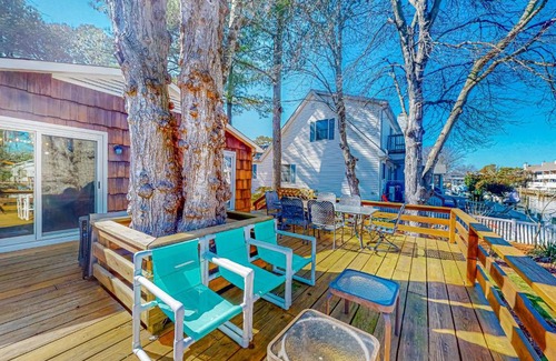 Caine Woods House | The Sea Captain's Sanctuary