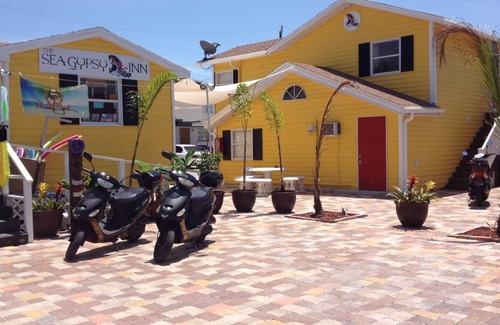 Fort Myers Beach Hotel | The Sea Gypsy Inn