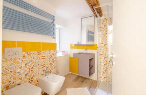 La Spezia Apartment | The Sea of Marola