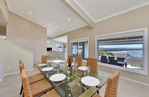 Swansea Heads House | The Sea Serenade