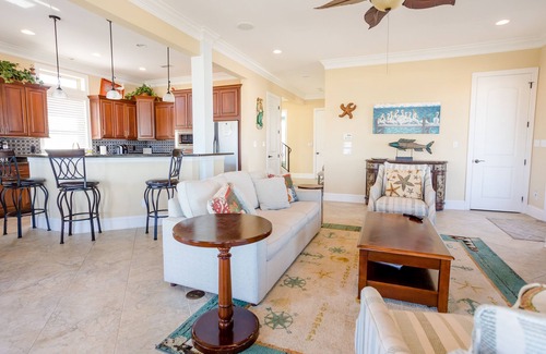 Navarre Beach House | The Sea Turtle House-Sound View Canal-Dock-Private Heated Pool-Elevator 3BR 3BTH