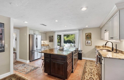 Boca Grande House | The Seagrape Sanctuary, a 5-bedroom beachfront home in Boca Grande.