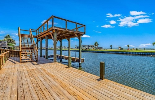 Flour Bluff House | The Seahorse Cottage