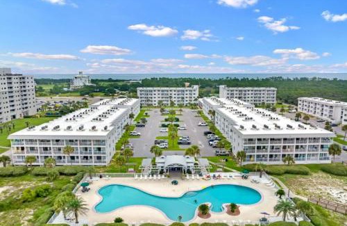 Fort Morgan Apartment | The Seahorse Sandcastle