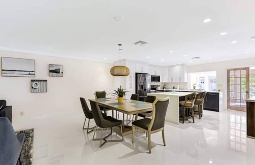 Fort Lauderdale Villa | The Seahorse villa 1 by PMI