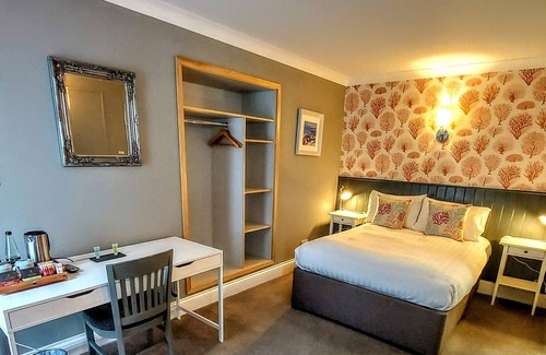 Dartmouth Hotel | The Seale Arms