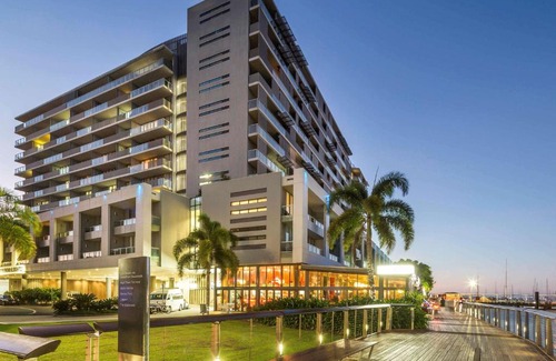 Cairns Central Business District Apartment | The Sebel Cairns Harbour Lights