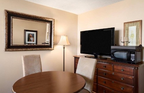 Timmins Hotel | The Senator Hotel & Conference Centre Timmins