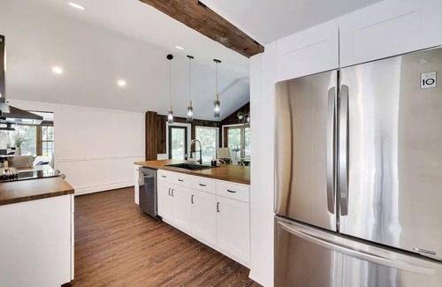 Canadensis House | The Serene Sylvan Farmhouse Getaway Poconos!