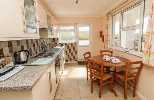 Mawgan Porth Cottage | THE SHACK, pet friendly, country holiday cottage in Newquay
