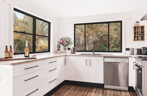 Evans Head House | The Shack & Poplar Villa - 15-17 Park Street