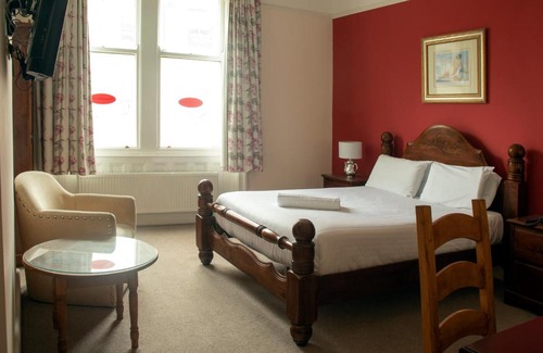 Halifax Bed & Breakfast | The Shakespeare Deluxe Hotel and Caribbean Restaurant Halifax