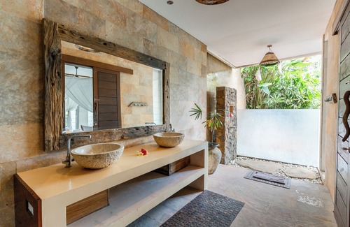 Kedewatan Bed & Breakfast | The Shala Bali