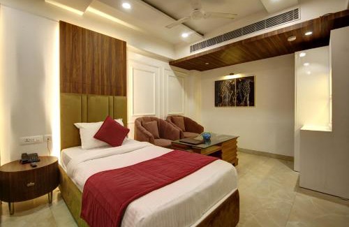 Paharganj Hotel | The Shanti Plaza - Traveler's choice awarded 2025