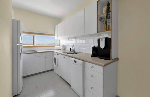 Herzliya Pituach Apartment | The Sharon Secret Pearl