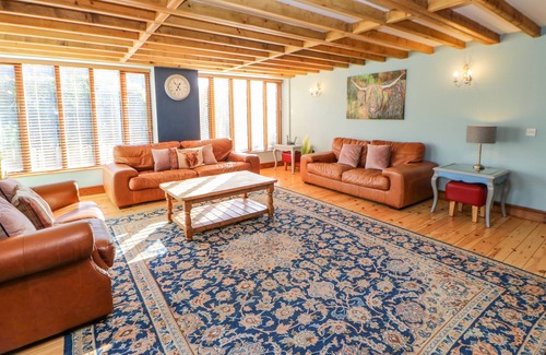 Coxhoe Cottage | THE SHED, pet friendly, with hot tub in Coxhoe