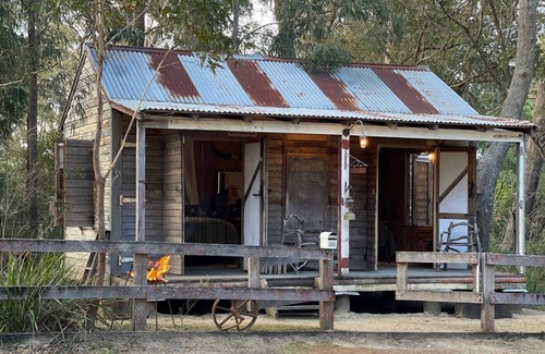 East Kangaloon House | The Sheds at Wombat Hollow Accommodationnn