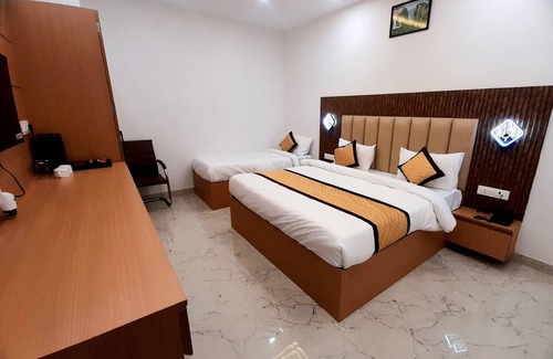 Alwar Hotel | THE SHEHNAI RESORT
