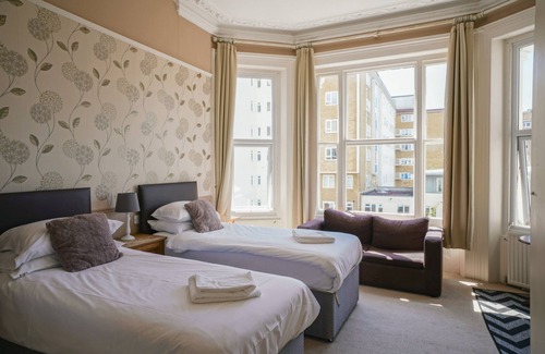 Eastbourne City Centre Bed & Breakfast | The Sheldon B&B