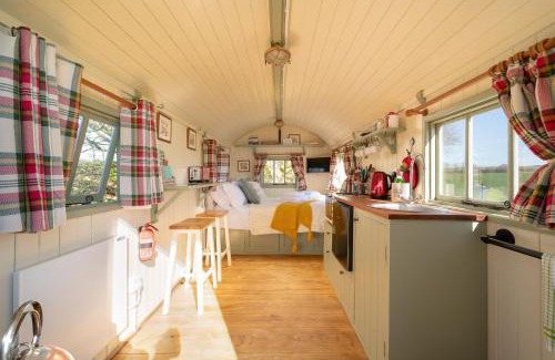 Stoke Rivers House | The Shepherd's Shed at Accott Manor