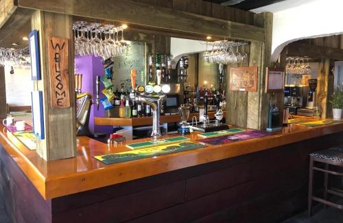 Hele Hotel | The Ship and Pilot Inn