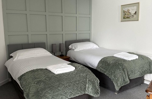 Lerryn Hotel | The Ship Inn Lerryn