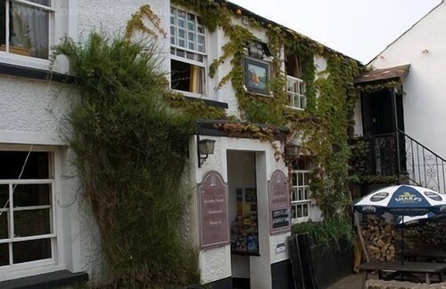 Lerryn Hotel | The Ship Inn Lerryn