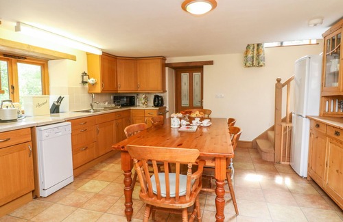 Barnstaple Cottage | THE SHIPPON, pet friendly, character holiday cottage in Barnstaple