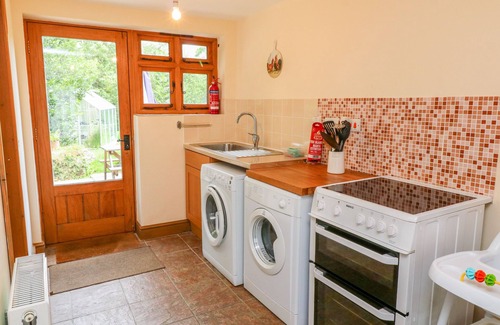 Barnstaple Cottage | THE SHIPPON, pet friendly, character holiday cottage in Barnstaple