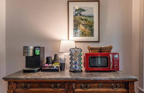 Woodstock Hotel | The Shire Woodstock