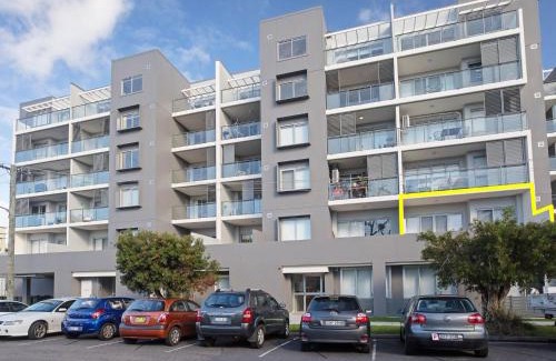 Shoal Bay Apartment | The Shoal 104 linen included and under 200m to beach