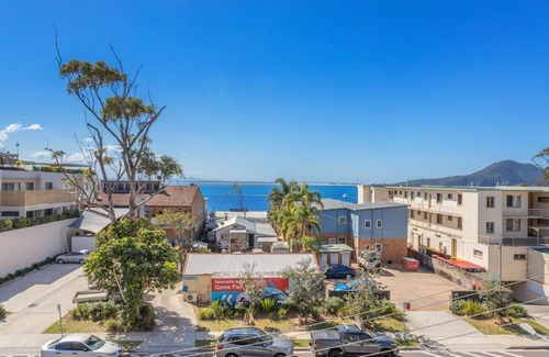 Shoal Bay Apartment | The Shoal Apartments Unit 306 6 Bullecourt