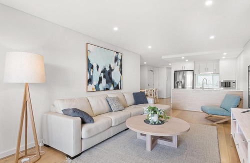 Shoal Bay Apartment | The Shoal Apartments Unit 306 6 Bullecourt