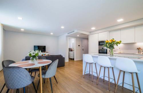 Parede Apartment | The Shoreline 1 by Portugal Portfolio