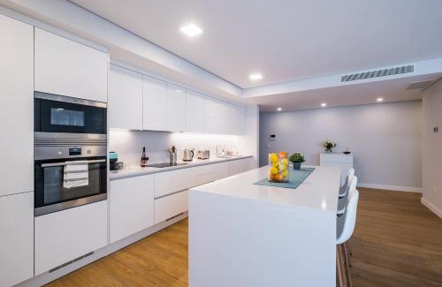Parede Apartment | The Shoreline 2