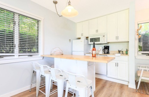Acme Condo | The Shores Lakeside Condo Unit 5607