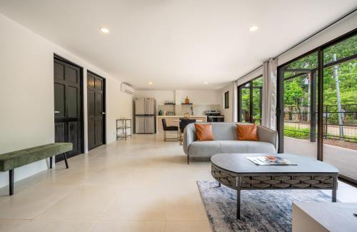 Rio Seco House | The Shovel