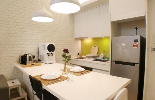 Sri Hartamas Apartment | The Signature & Hotel Suites Mont Kiara Kuala Lumpur